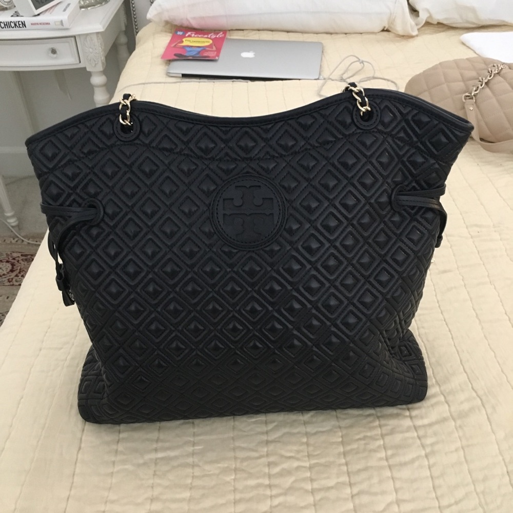 Tory Burch Black bag never been used!